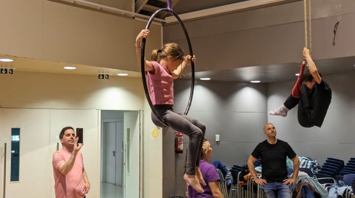 Circ en família: Acrobàcies aèries